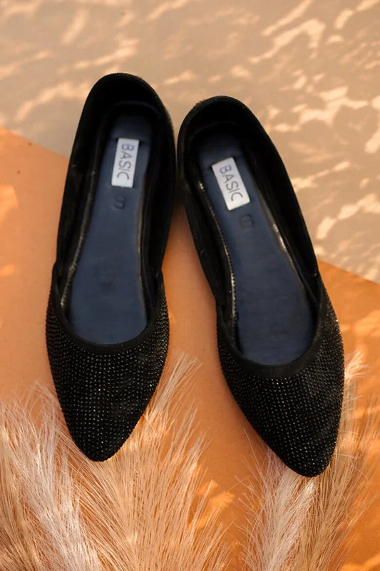 Chapter 13 - Formal Pumps - Crystal Black