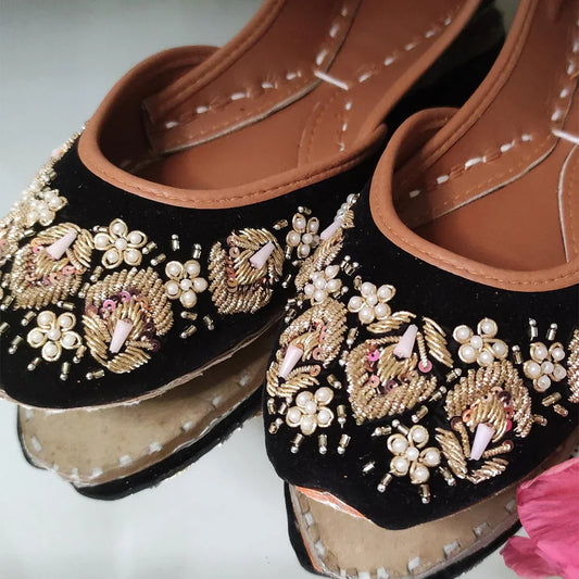 Picture of <!--dn-->Black Embellished Velvet Khussa - Available at Raja Sahib