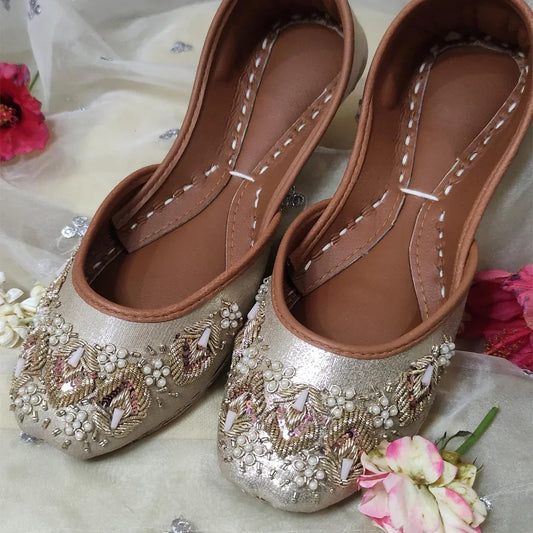 Picture of <!--do-->Gold Moonlight Khussa - Available at Raja Sahib