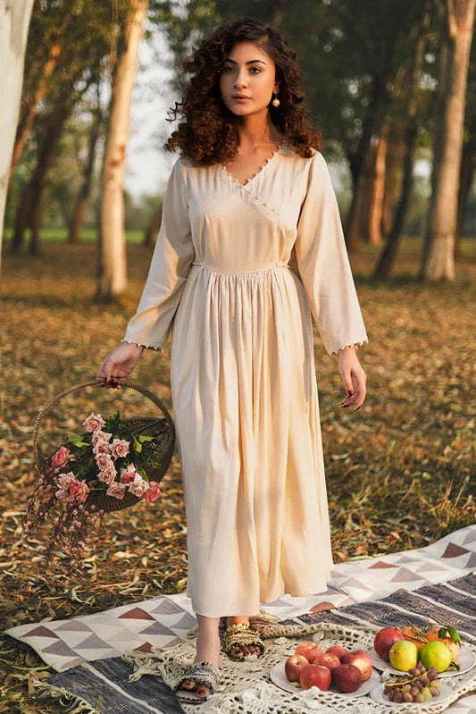 Hada - Threaded Tales - Ivory