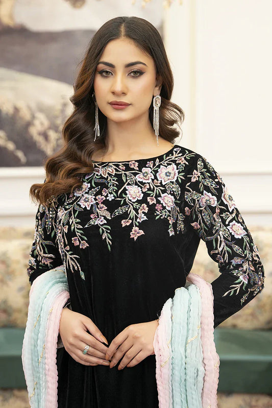 Picture of Hadia Batool - Parizad Collection - Kanari - Available at Raja Sahib