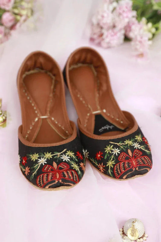 Picture of Saheliyan - Heer Collection - Hazeen - Available at Raja Sahib