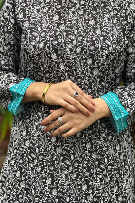 Picture of <!--ajj-->Damask - Embroidered Winter Pret Collecion - 2 PC - Klara - Available at Raja Sahib