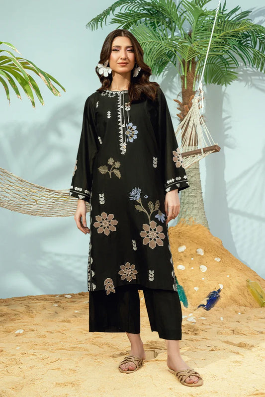 Kaanthaa - Monsoon RTW - Midnight Pour