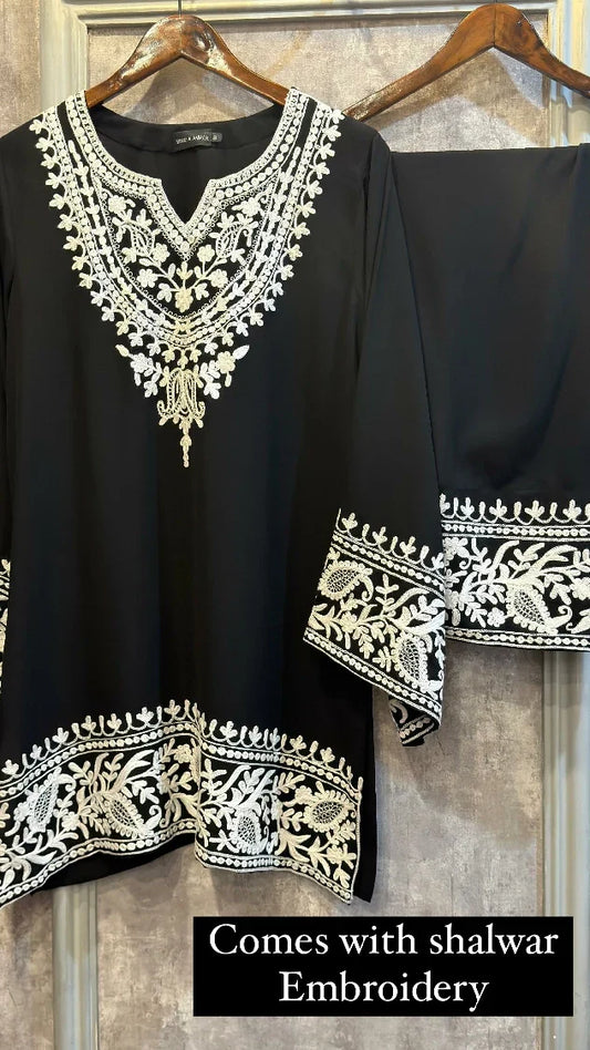 Picture of Manahils - Classy Missy Set Black - Available at Raja Sahib