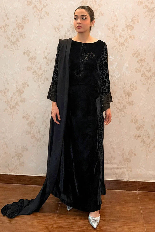 Mavie - Noir Luxury Velvets - Muse