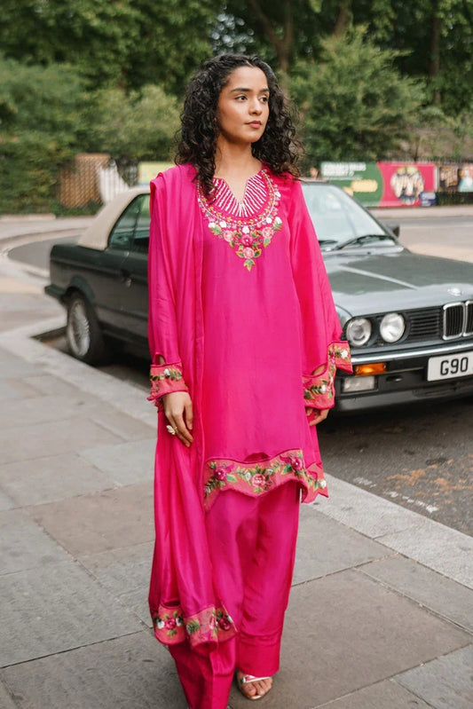 RJ'S Pret - A La Mode - Barbie Dreams