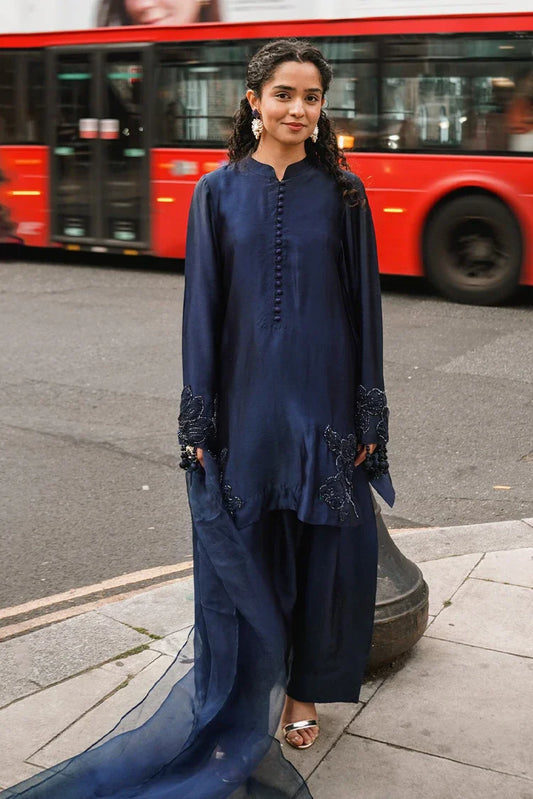 RJ'S Pret - A La Mode - Midnight Muse