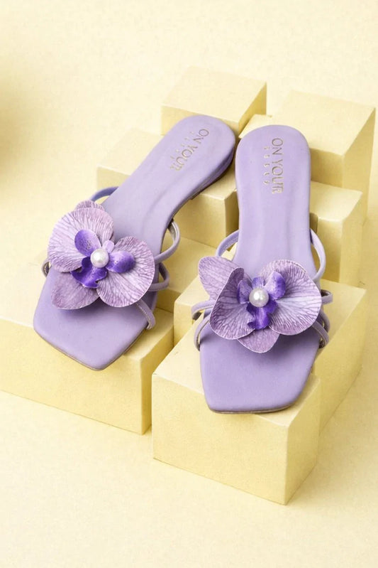 On Your Feets - Slider - Eloria