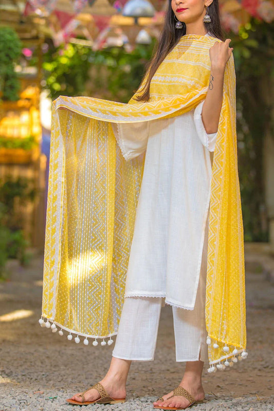 Zeek - Ivory Suit With Chiffon Dupatta - Set Of Three - D2020