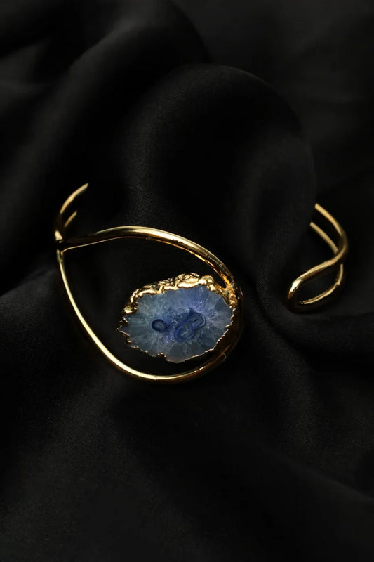 Zehnaz - Gold-Plated Cuff Bracelet with Blue Agate Geode Stone Statement Jewelry