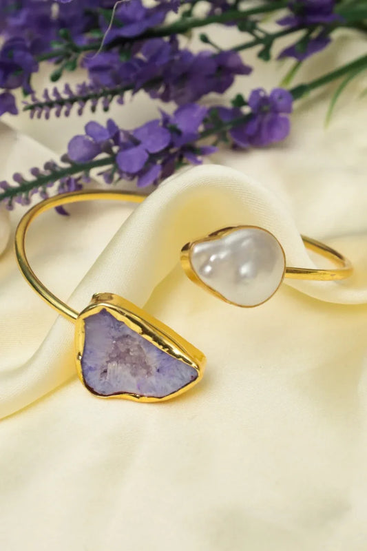 Zehnaz - Gold-Plated Cuff Bracelet with Purple Stone & Baroque Pearl Boho-Chic Jewelry