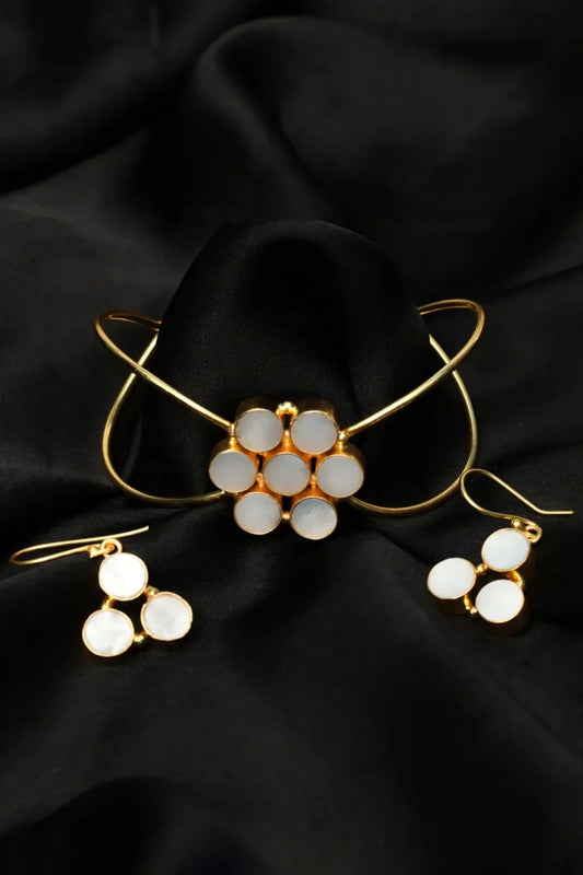 Zehnaz - Gold-Tone Mother-of-Pearl Open Cuff Bracelet & Drop Earrings Set Elegant Floral Jewelry