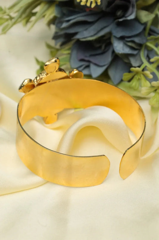 Zehnaz - Gold-Tone Open Cuff Bracelet with Blue Druzy Turtle Stone Bohemian Statement