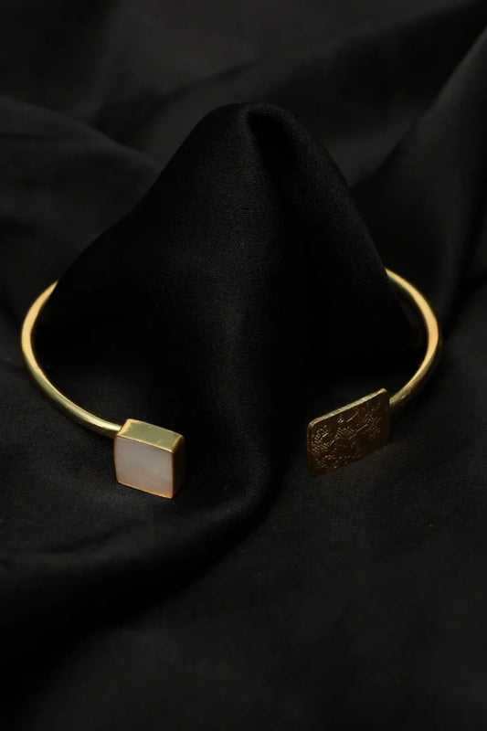 Zehnaz - Gold-Tone Open Cuff Bracelet with White Stone & Engraved Detail Modern Minimalist