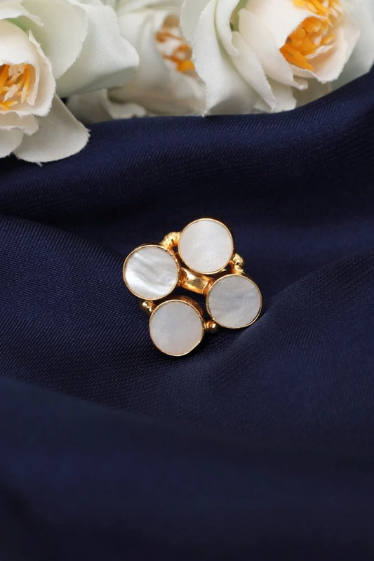 Zehnaz - Gold Plated Ring with White Oval Inlays
