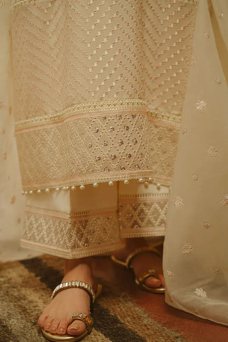 Picture of <!--db-->Cross Stitch - Luxe Atelier Vol 3 - Gentel Glaze - Available at Raja Sahib