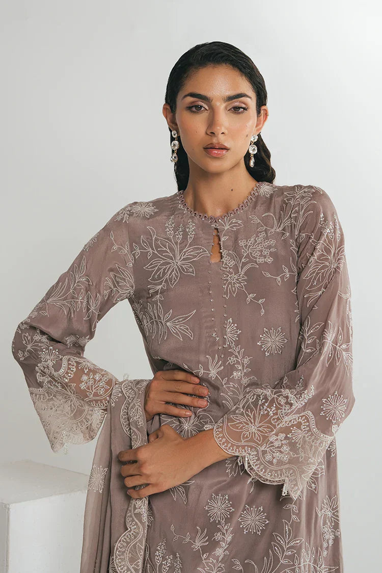 Picture of <!--n-->Cross Stitch - Luxe Atelier Vol 4 - Mocha Dune - Available at Raja Sahib
