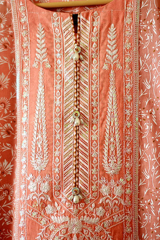 Picture of Kashish - Reaty to Wear 3 PC Lawn Suit - Peach - 6022C - Available at Raja Sahib