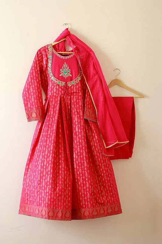 Picture of Kashish - Reaty to Wear 3 PC Lawn Suit - Pink - 7072 - Available at Raja Sahib