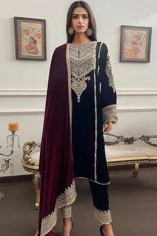 Picture of Threads & Motifs - 3 PC Velvet Collection 2024 - 9075 - Available at Raja Sahib