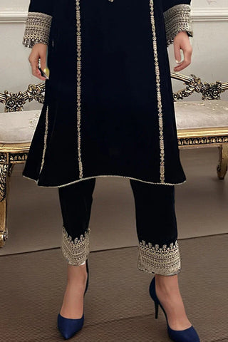 Picture of Threads & Motifs - 3 PC Velvet Collection 2024 - 9075 - Available at Raja Sahib