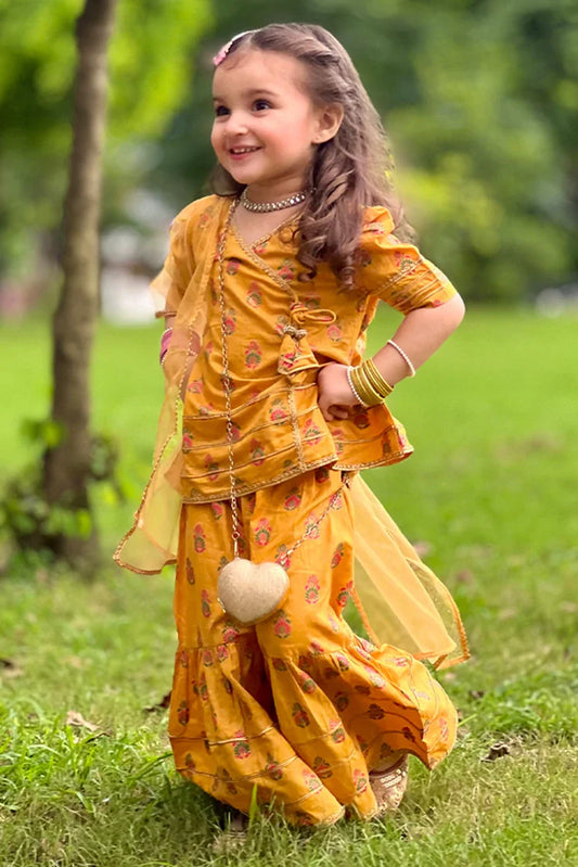 Modest - Festive Collection - Shining Bee