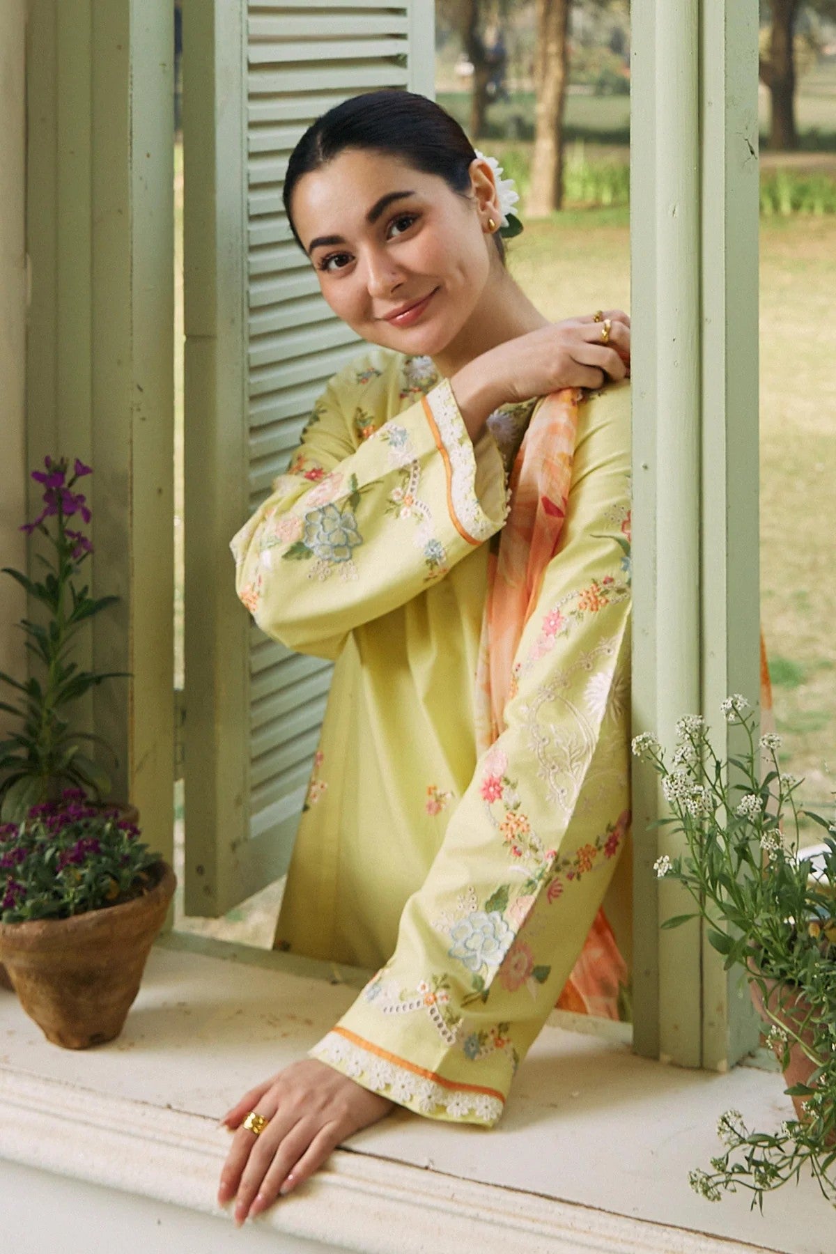 Picture of Zara Shahjahan - 4B MAHAY Coco Embroidered Lawn Collection - Available at Raja Sahib