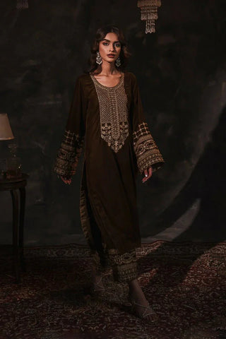 Picture of Muraad - Ayra Luxe Velvet Collection Vol 2 - 06 Inzar - Unstitched - Available at Raja Sahib