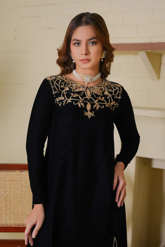 Picture of Amber Imran - Velvet Edition - Black Noir - Available at Raja Sahib