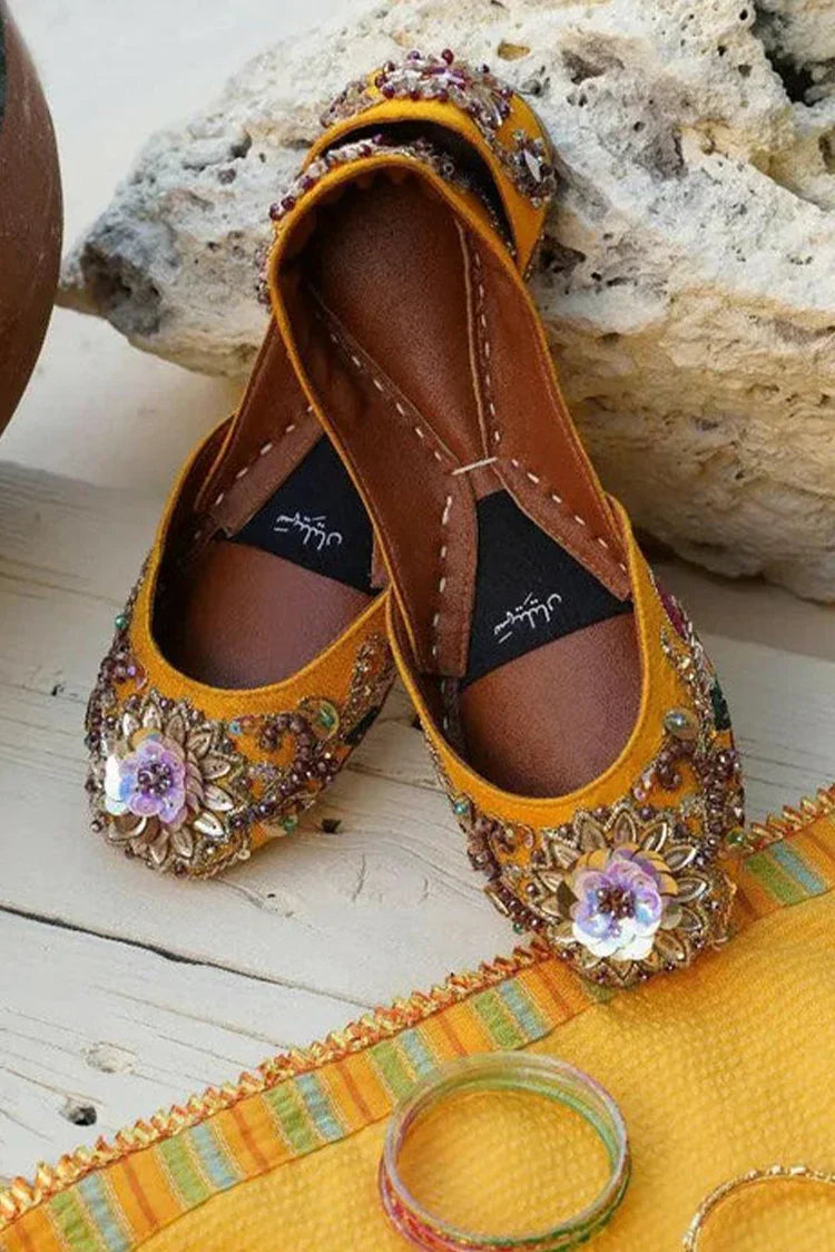 Picture of <!--bkp-->Saheliyan - Heer Collection - Abro Yellow - Available at Raja Sahib