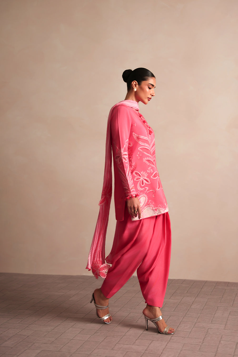 Picture of Saira Rizwan - Lael Silk Edit - ARELETTE-05 - Available at Raja Sahib