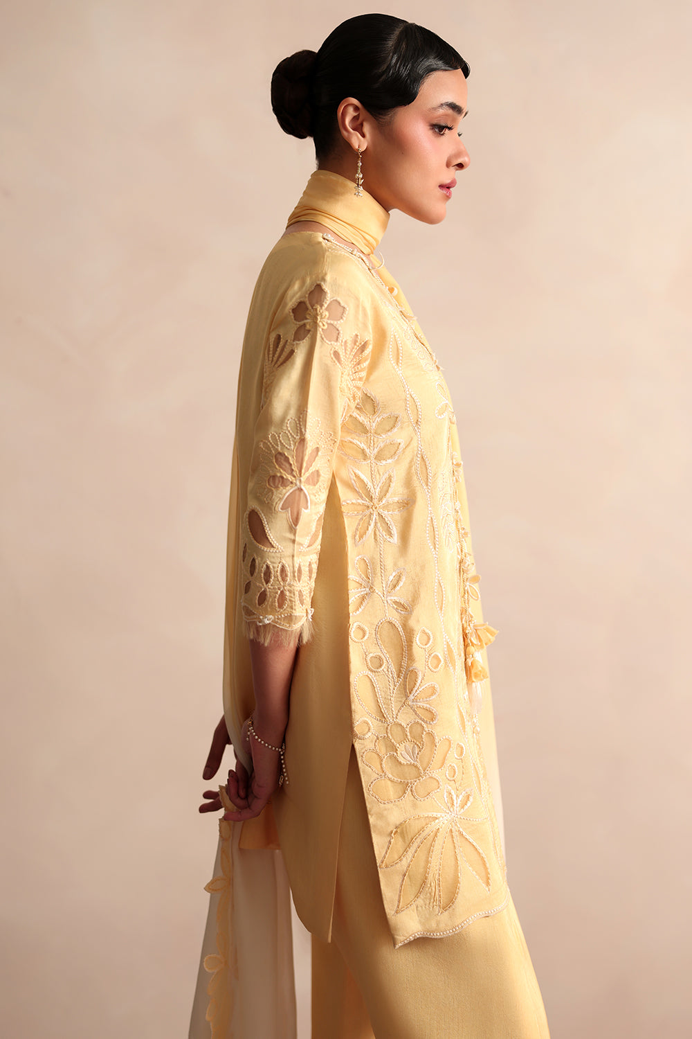 Picture of Saira Rizwan - Lael Silk Edit - AVELIA-01 - Available at Raja Sahib