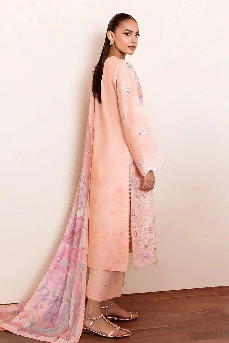 Picture of Seran - Luxury Lawn Collection - D-05 Fayra - Unstitched - Available at Raja Sahib