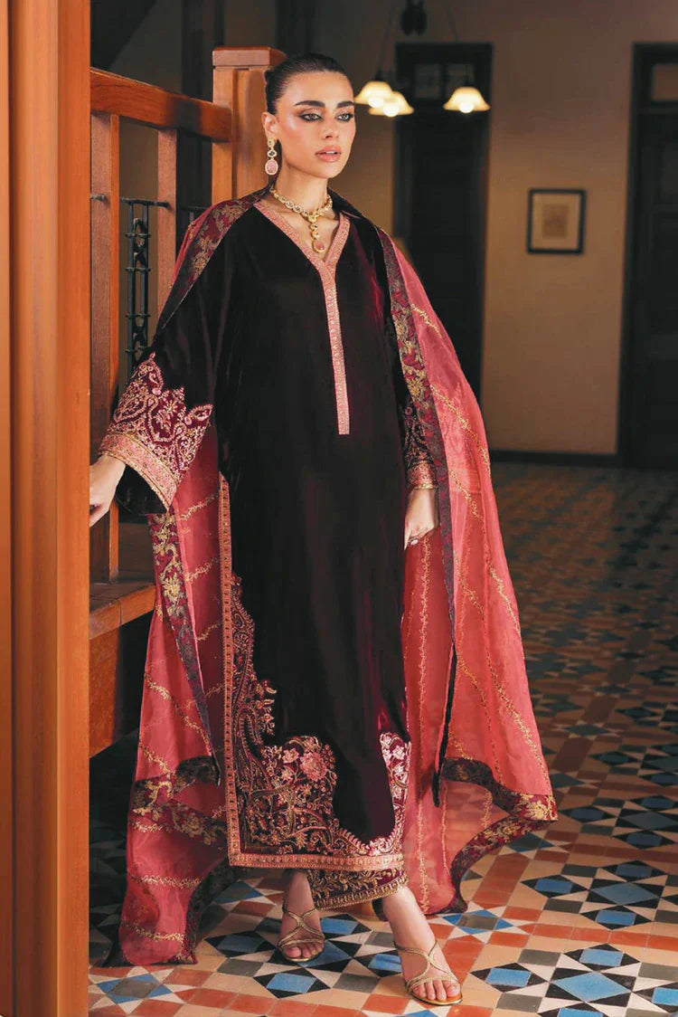 Zainab Chottani - Luxury Velvet Collection - 06 Aima - Unstitched