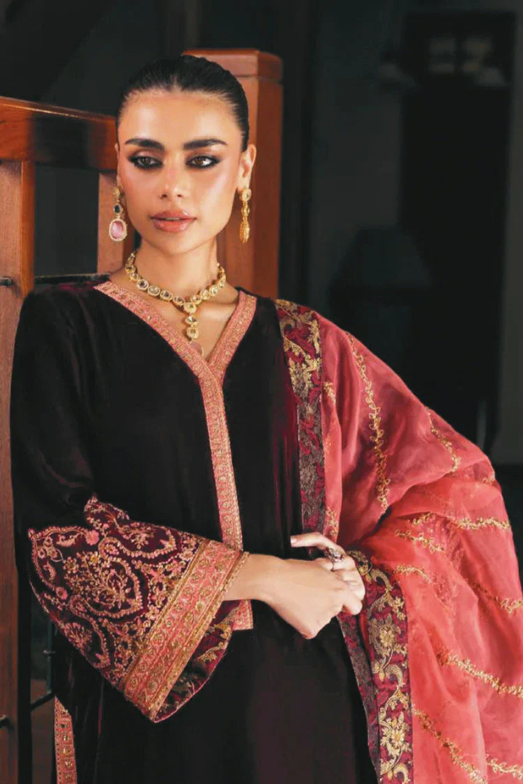 Zainab Chottani - Luxury Velvet Collection - 06 Aima - Unstitched
