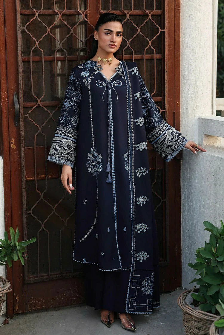 Seran - The Heirloom - 05-Vielle - Unstitched