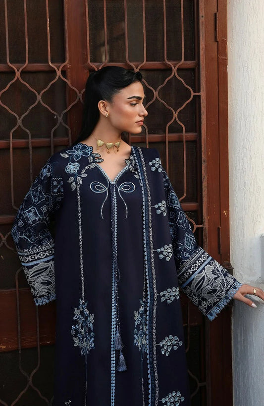 Seran - The Heirloom - 05-Vielle - Unstitched