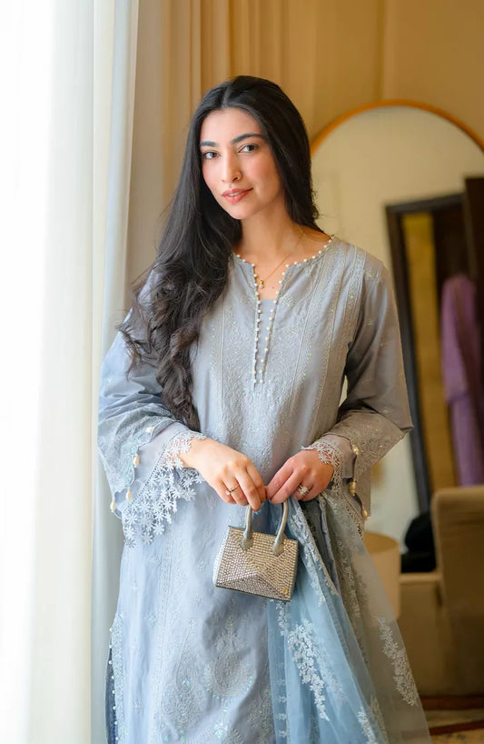 Fiona - Elysia Festive Lawn - Reindeer