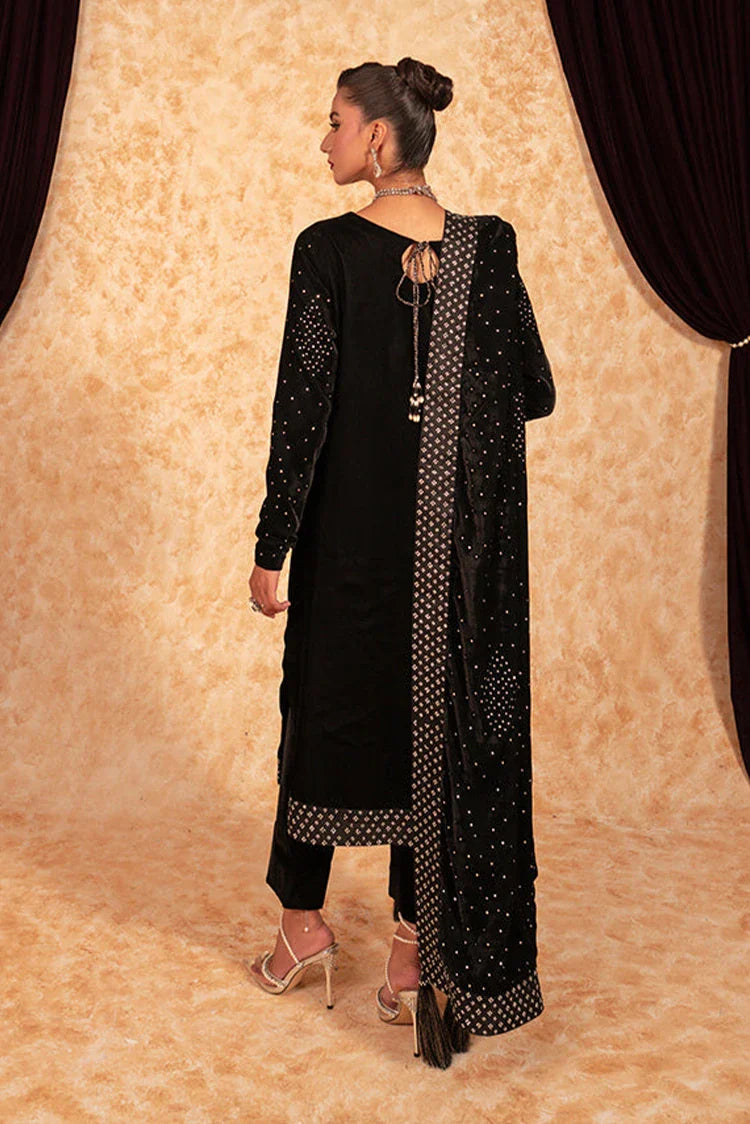 Picture of Fozia Khalid - Velvet Deck - Jewel - Available at Raja Sahib