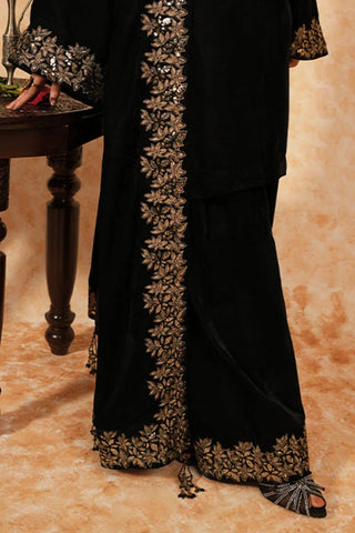 Picture of Fozia Khalid - Velvet Deck - Ebony - Available at Raja Sahib