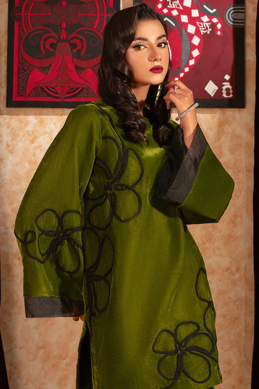 Picture of Fozia Khalid - Velvet Deck - Clover - Available at Raja Sahib