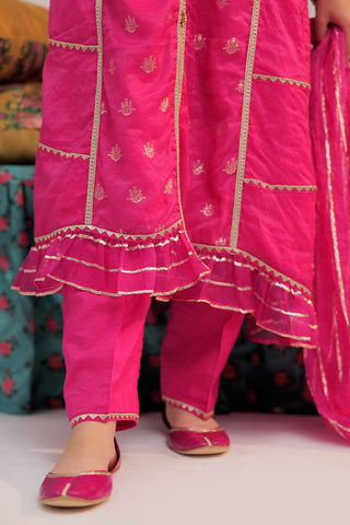 Senorita - GDD-02430 | Tea Pink & Gold | Formal 3 Piece Suit | Banarsi Jacquard