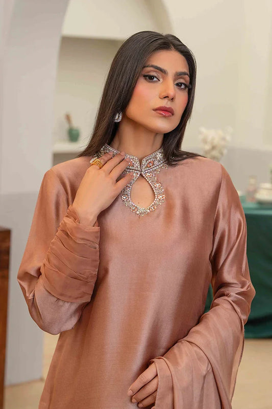 Picture of Hadia Batool - Louise Collection - Noele - Available at Raja Sahib