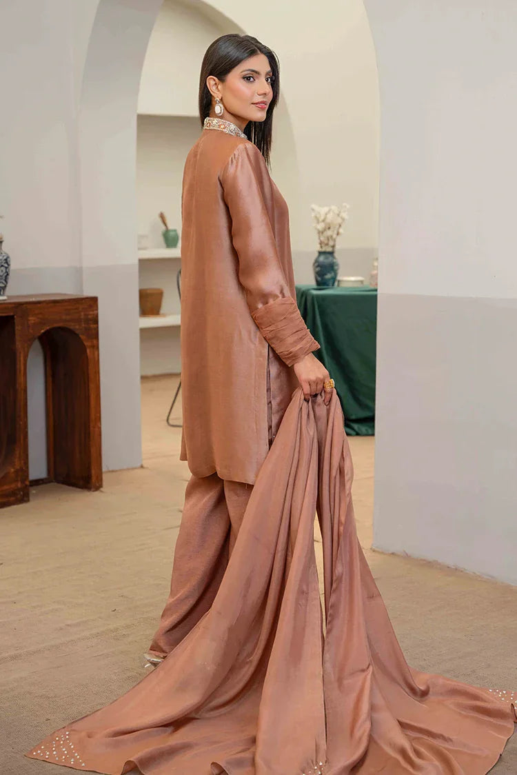 Picture of Hadia Batool - Louise Collection - Noele - Available at Raja Sahib