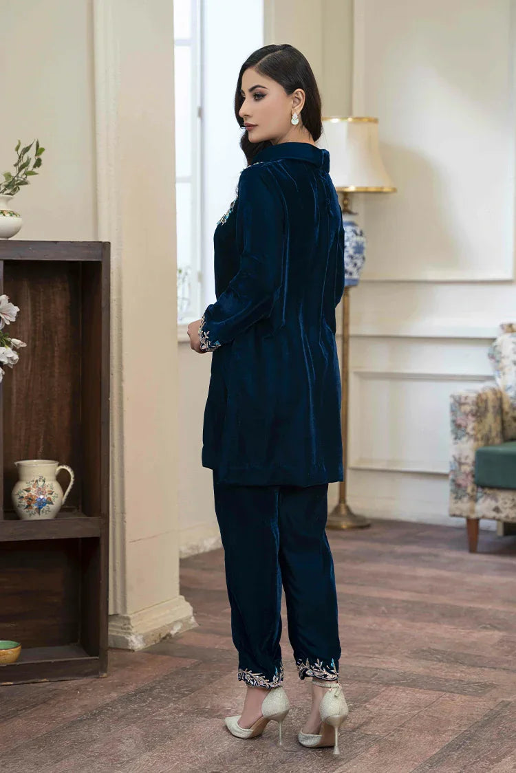 Picture of Hadia Batool - Parizad Collection - Minal - Available at Raja Sahib