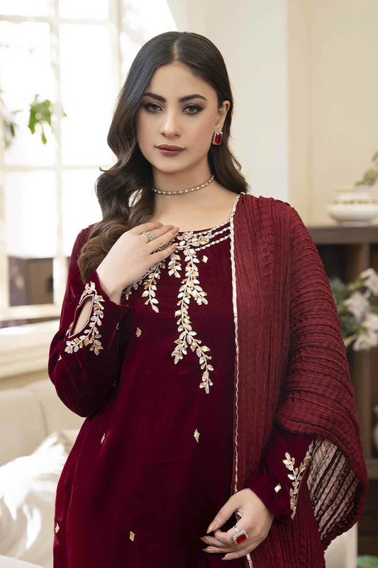 Picture of Hadia Batool - Parizad Collection - Sarooj - Available at Raja Sahib