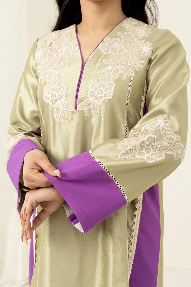 Picture of Zaib un Nisa - Lavender Luxe Pret - Zinnia - Available at Raja Sahib