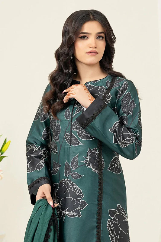 Picture of Zaib un Nisa - Lavender Luxe Pret - Holly Green - Available at Raja Sahib