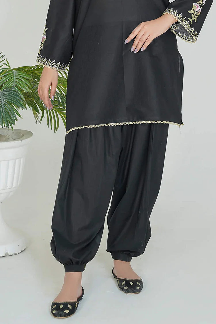 Picture of Amber Imran - Basic Pret '24 - Liana - Available at Raja Sahib